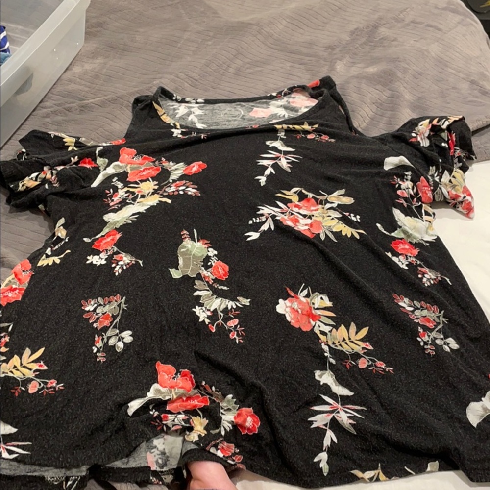 womens cold shoulder top